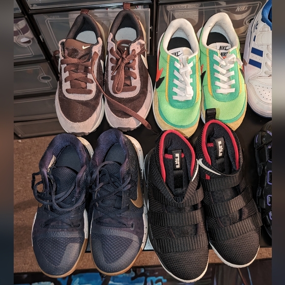 Nike's (Sz 1) - Picture 15 of 16